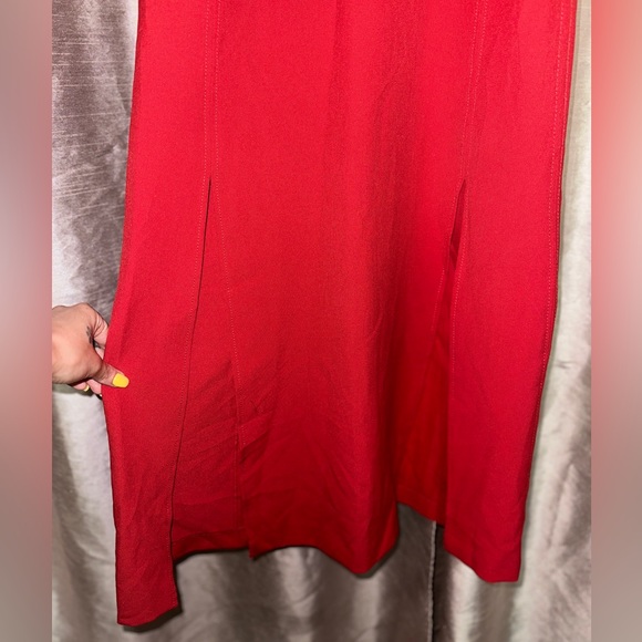 Zara 

Double slit dress - Red - size small - Picture 4 of 6